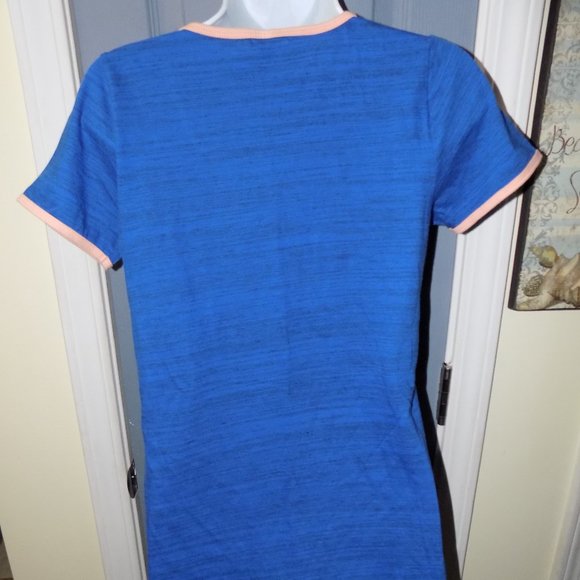 Lularoe Blue/Pink Classic T Shirt Size XXS Women's - Picture 3 of 3